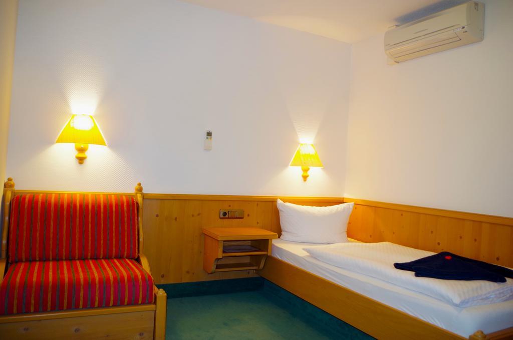 Hotel Alttolkewitzer Hof Dresden Eksteriør bilde